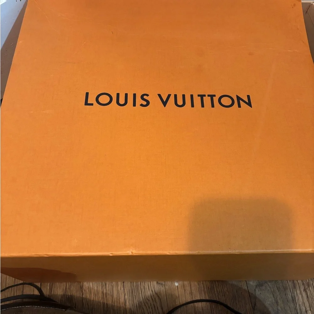 “Authentic Louis Vuitton Combat Boots – Size 38 & half - Picture 5 of 16